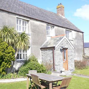Lellizzick Bed And Breakfast